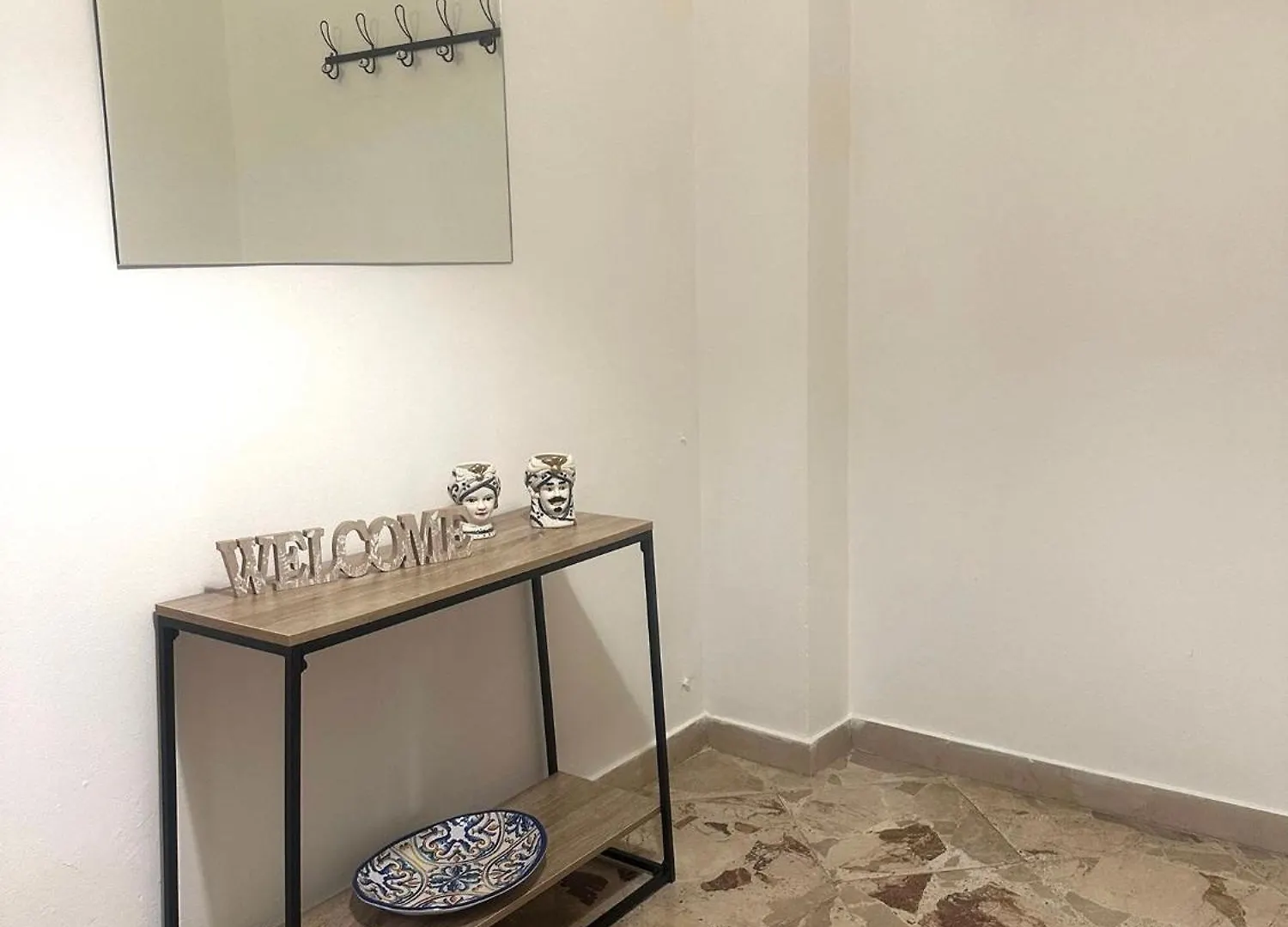 El Azis Home Palermo Apartment
