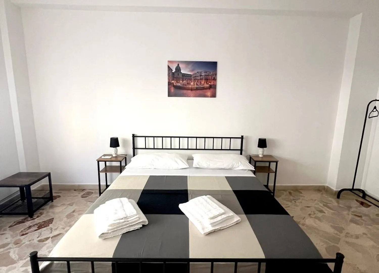 El Azis Home Palermo Italy