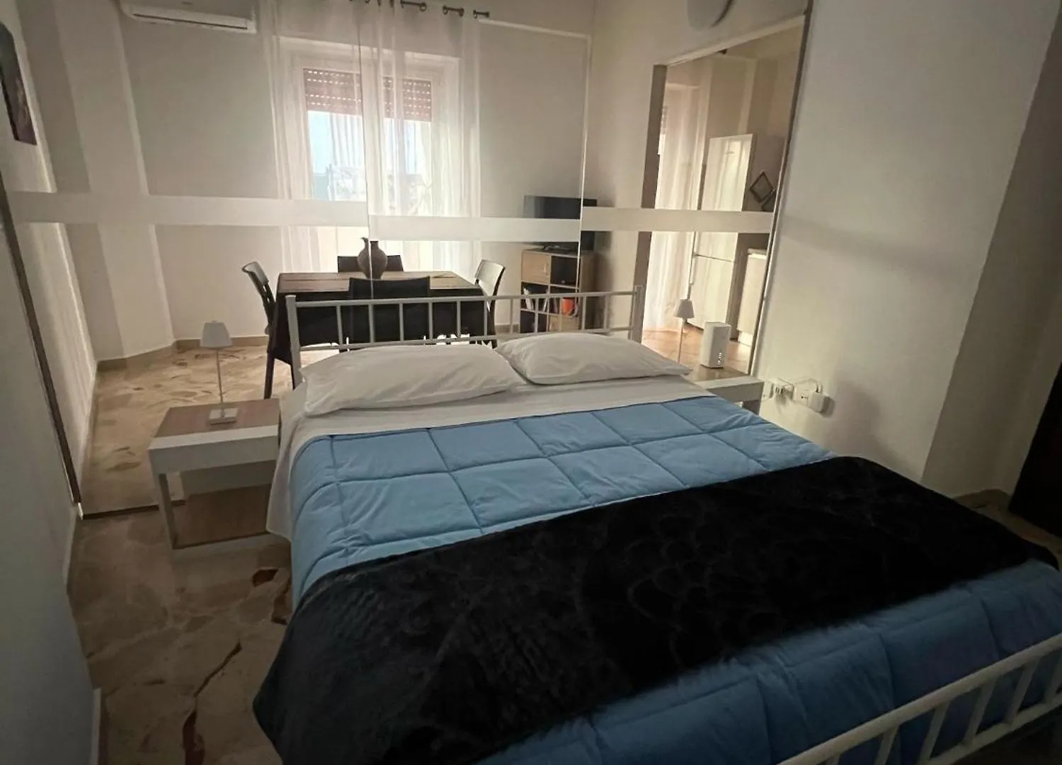 El Azis Home Palermo Italy